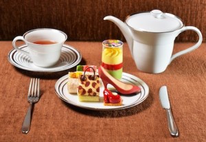 MO Bar Jimmy Choo Shereen Shabnam