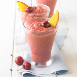 Cran Cherry Mango Smoothie SHereen Shabnam